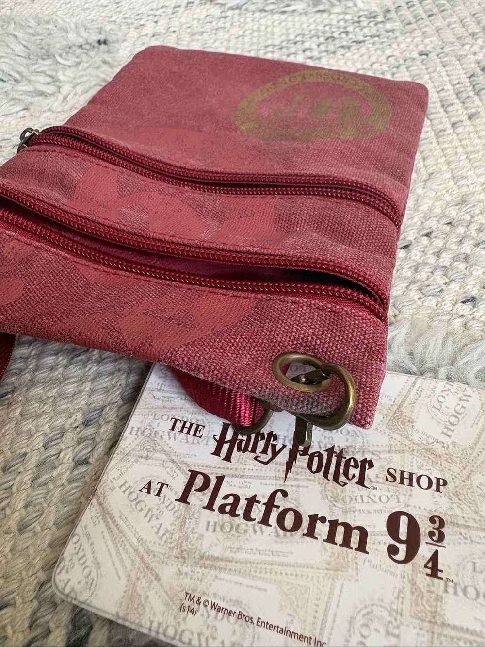 Platform 9 3/4 Burgundy Crossbody Bag - Picture 5 of 7